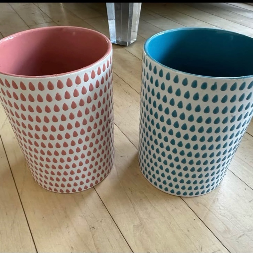 Pink and Blue Teardrop Patterned plants pots